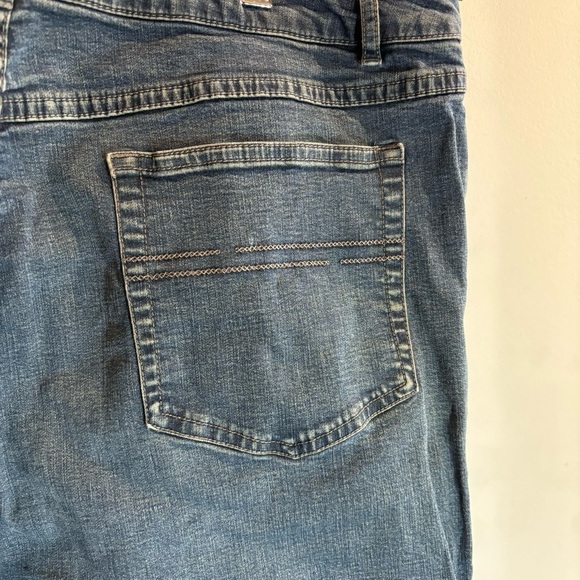 J JILL Sz 18 Straight Leg Mid Wash Stretch Made in Hong Kong High Rise Jeans - Picture 9 of 12